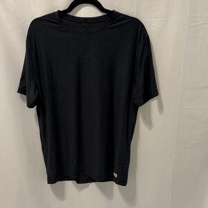 Vuori Men's Black Short Sleeve Tee